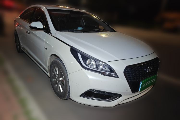 Used Hyundai Sonata 2016 2.0L Hybrid HE Smart Version Front Right 45 Deg