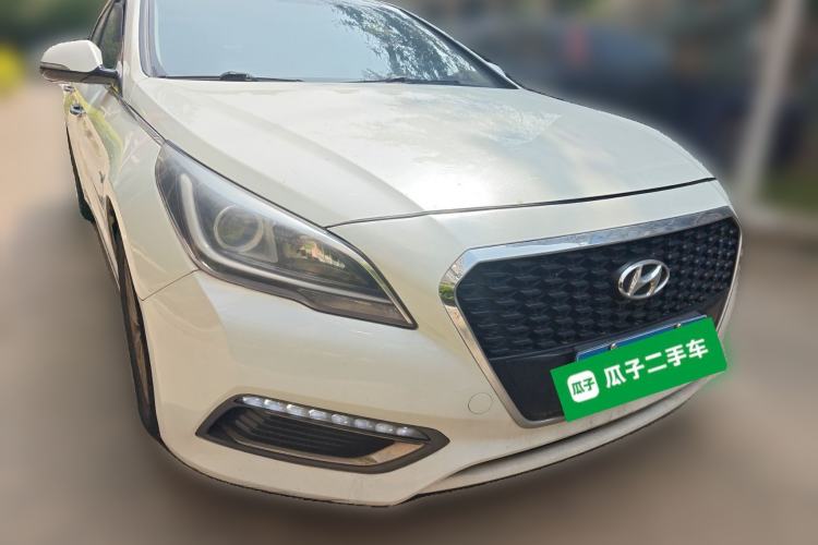 Used Hyundai Sonata 2016 2.0L Hybrid HE Smart Version Front Right 45 Deg