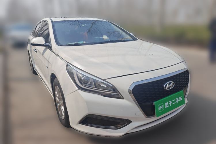 Used Hyundai Sonata 2016 2.0L Hybrid HS Leading Edition Front Right 45 Deg