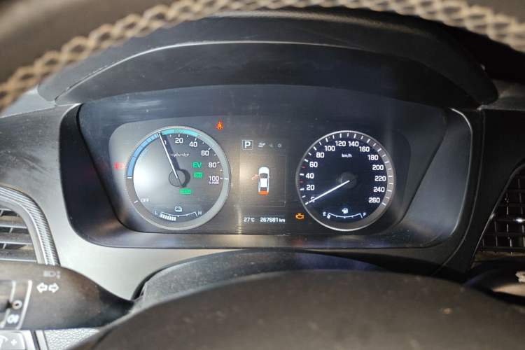 Used Hyundai Sonata 2016 2.0L Hybrid HE Smart Version Instrument Cluster