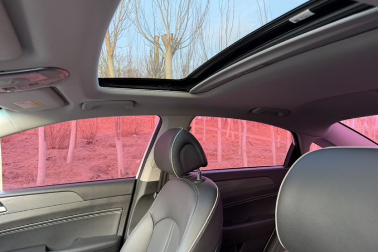 Used Hyundai Sonata 2016 2.0L Hybrid HS Leading Edition Interior 1