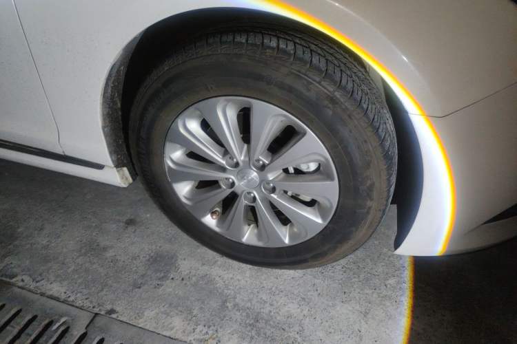 Used Hyundai Sonata 2016 2.0L Hybrid HS Leading Edition Right Front Wheel Hub
