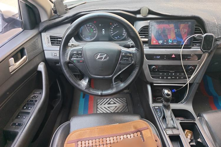 Used Hyundai Sonata 2016 2.0L Hybrid HE Smart Version Steering Wheel