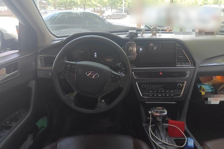 Used Hyundai Sonata 2016 2.0L Hybrid HE Smart Version Steering Wheel