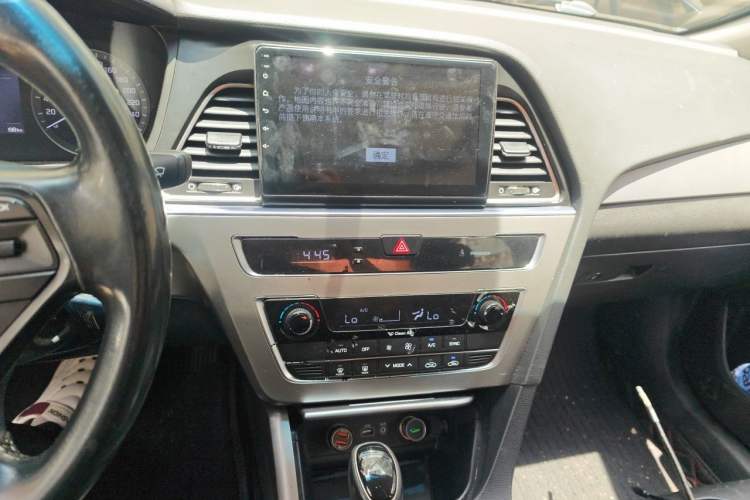 Used Hyundai Sonata 2017 2.0L GLS Smart Model Audio And AC Panel