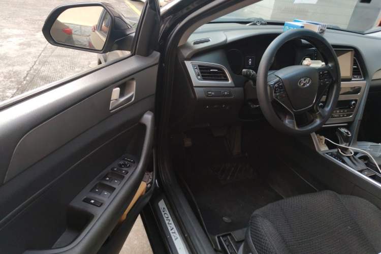 Used Hyundai Sonata 2017 2.0L GLS Smart Model Driver Seat
