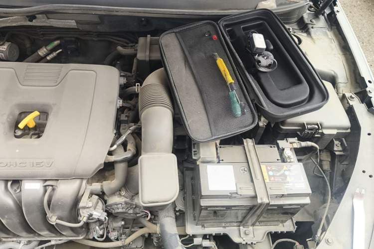 Used Hyundai Sonata 2017 2.0L GLS Smart Model Engine Bay Left