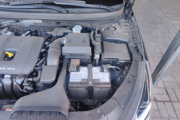 Used Hyundai Sonata 2017 2.0L GLS Smart Model Engine Bay Left