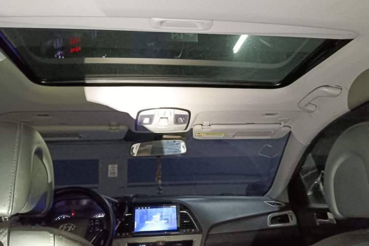 Used Hyundai Sonata 2017 2.0L GLS Smart Model Headliner