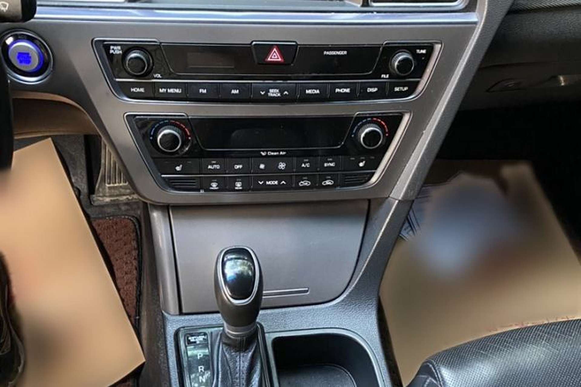 Used Hyundai Sonata 2017 2.4L DLX Premium Model Interior 3