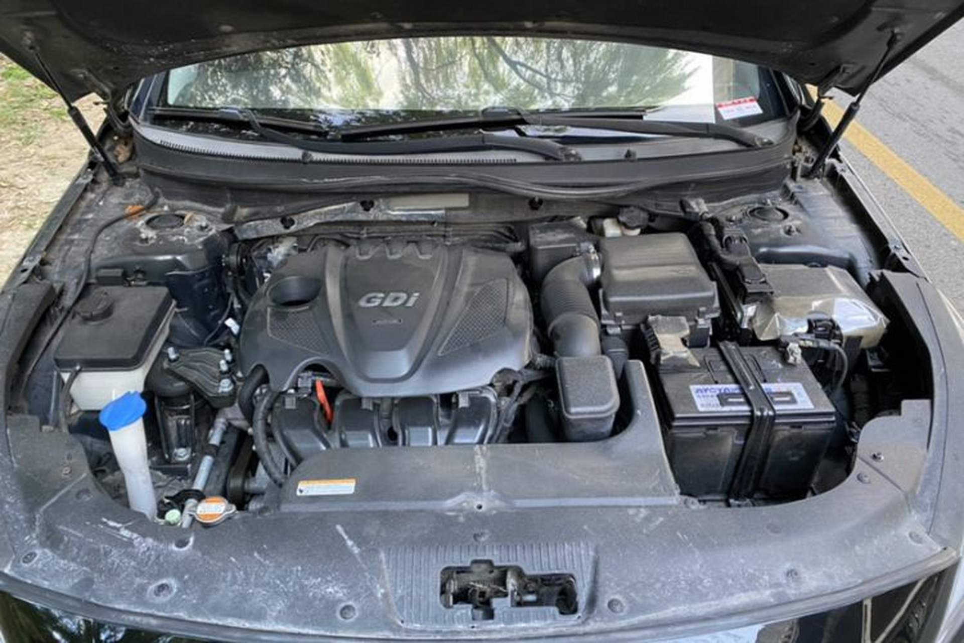 Used Hyundai Sonata 2017 2.4L DLX Premium Model Interior 8