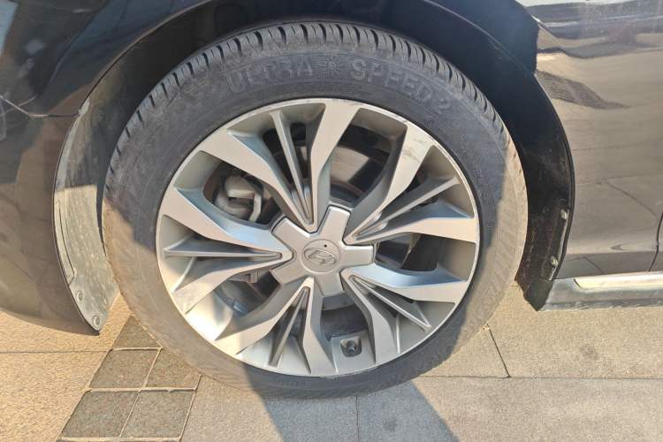 Used Hyundai Sonata 2017 1.6T GLX Leading Model Left Front Wheel Hub