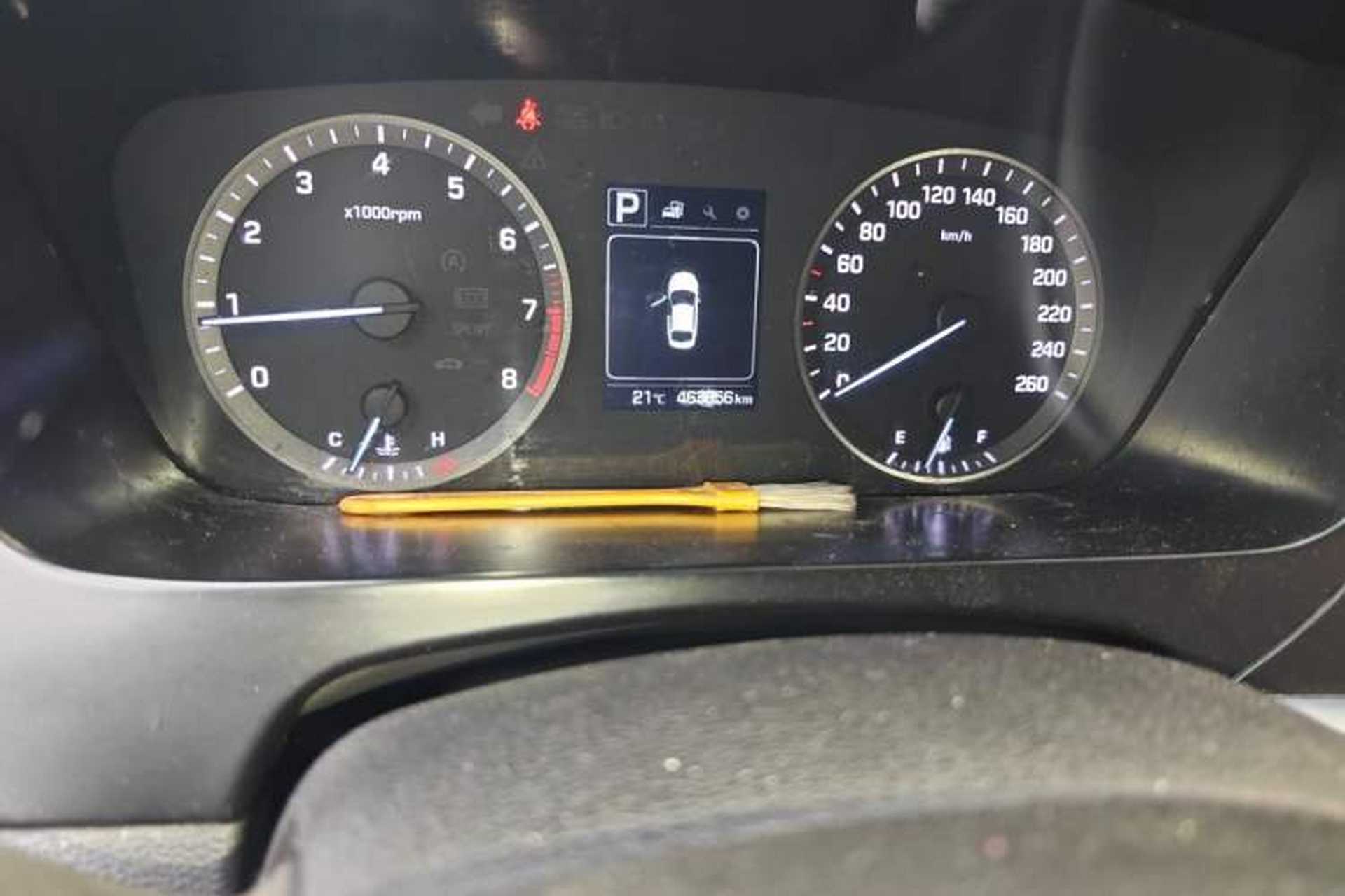 Used Hyundai Sonata 2017 2.0L GLS Smart Model Odometer Close Up