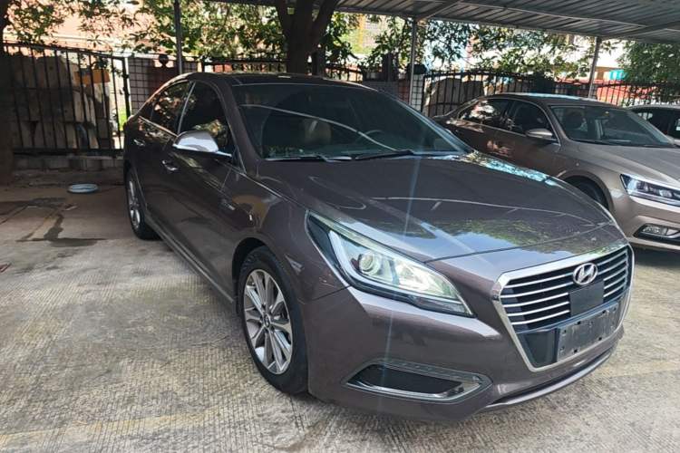 Used Hyundai Sonata 2017 1.6T GLS Smart Model Front Right 45 Deg