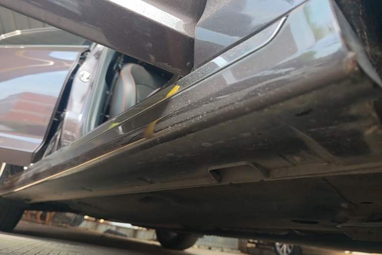 Used Hyundai Sonata 2017 1.6T GLS Smart Model Right Side Sill