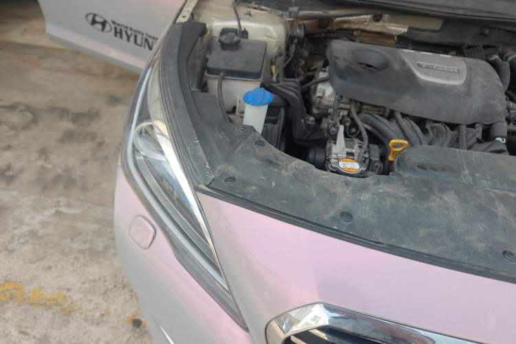 Used Hyundai Sonata 2017 1.6T DLX Prestige Model Engine Bay Right