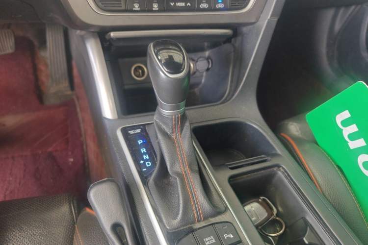 Used Hyundai Sonata 2017 1.6T DLX Prestige Model Gear Lever