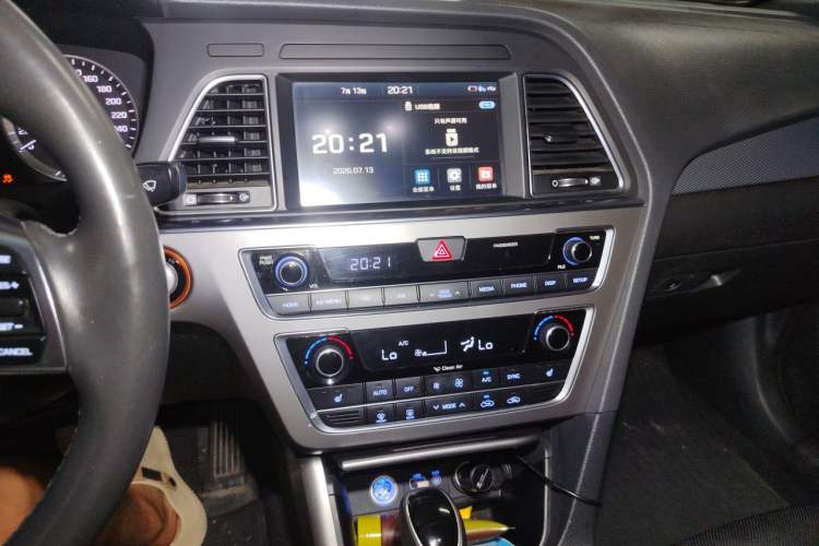 Used Hyundai Sonata 2017 1.6T GLS Smart Model Audio And AC Panel