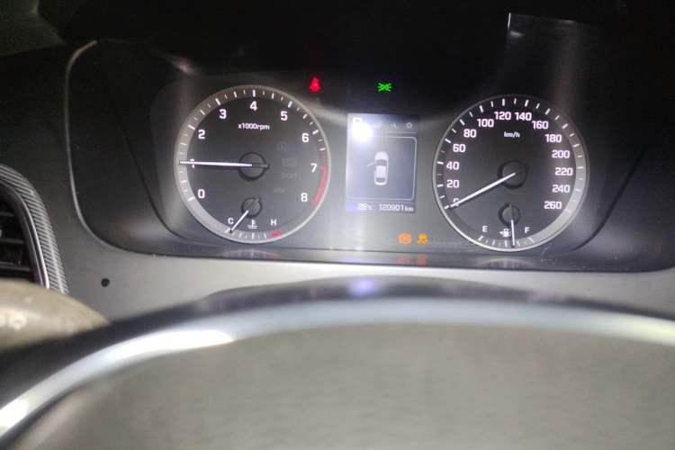 Used Hyundai Sonata 2017 1.6T GLS Smart Model Odometer Close Up