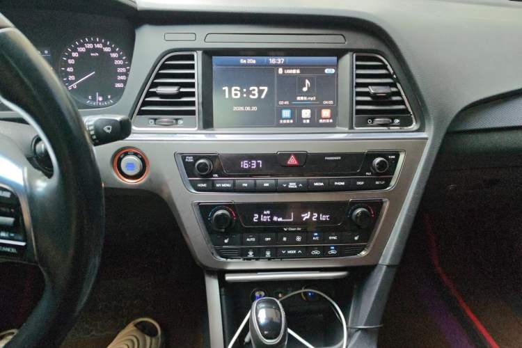 Used Hyundai Sonata 2017 1.6T GLS Smart Model Audio And AC Panel
