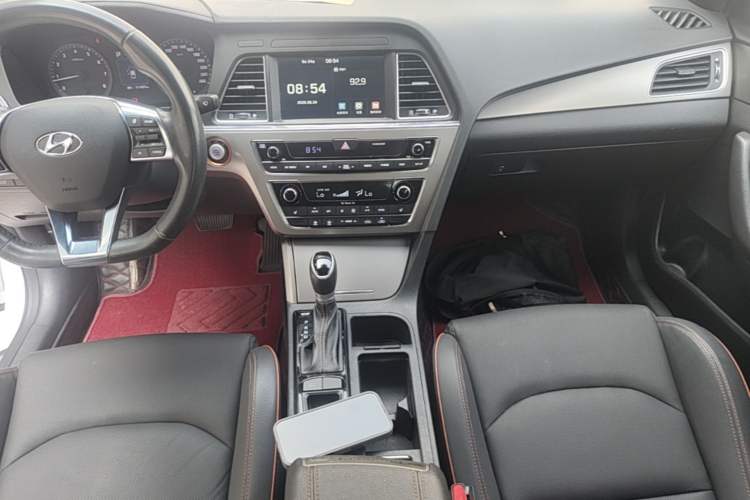 Used Hyundai Sonata 2017 1.6T GLX Leading Model Audio And AC Panel