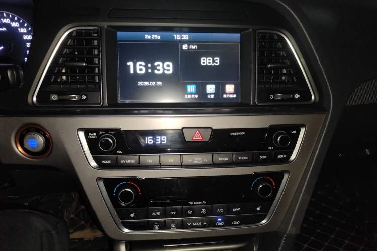 Used Hyundai Sonata 2017 1.6T GLS Smart Model Audio And AC Panel