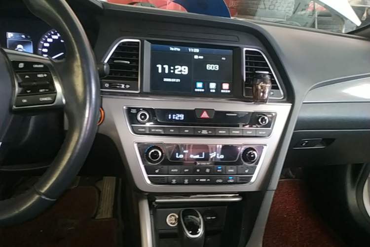 Used Hyundai Sonata 2017 1.6T GLS Smart Model Audio And AC Panel
