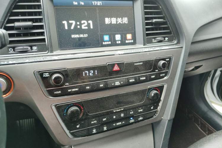 Used Hyundai Sonata 2017 1.6T GLS Smart Model Audio And AC Panel