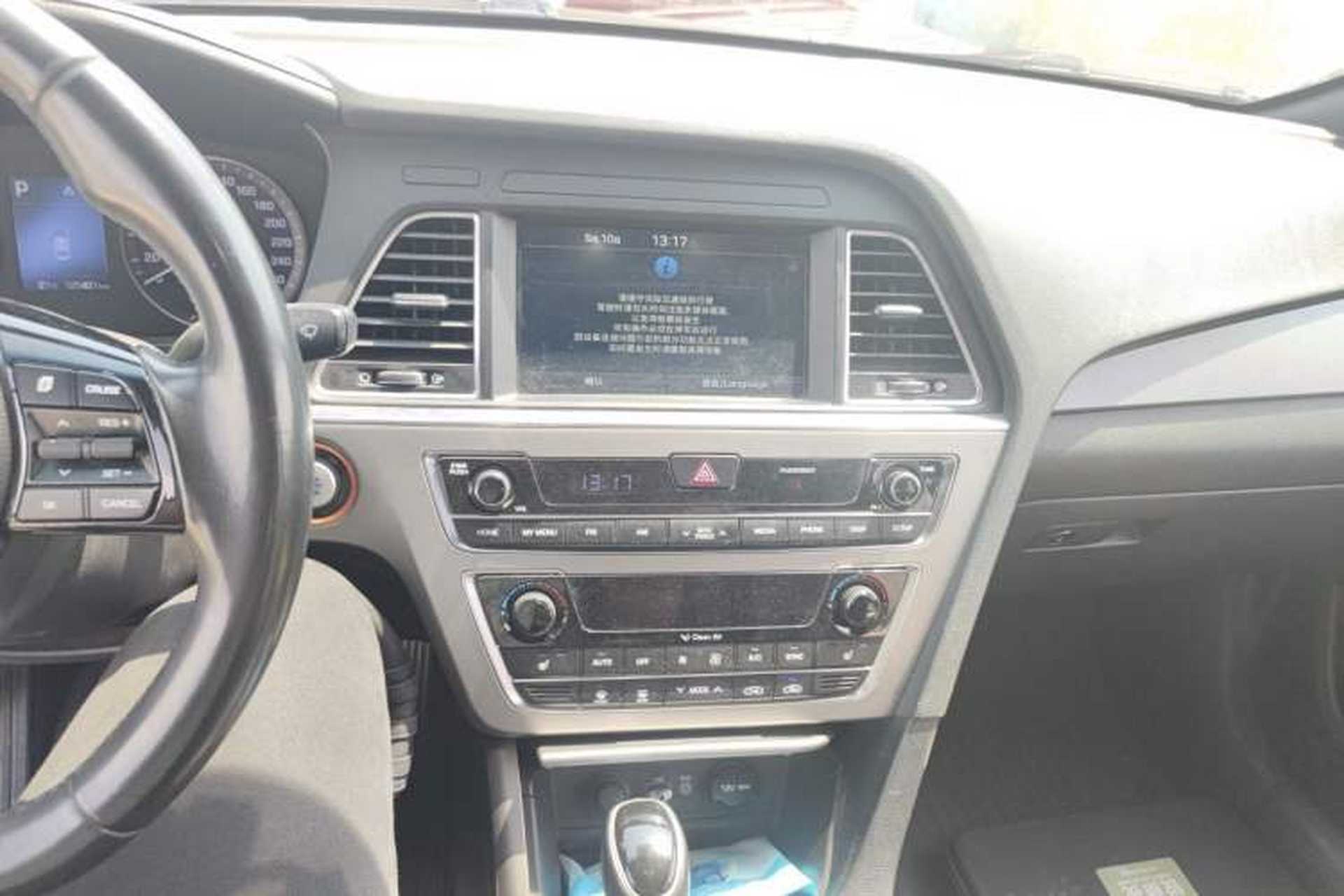 Used Hyundai Sonata 2017 1.6T GLS Smart Model Audio And AC Panel