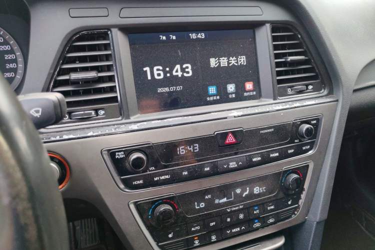 Used Hyundai Sonata 2017 1.6T GLS Smart Model Audio And AC Panel