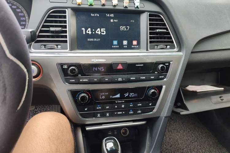 Used Hyundai Sonata 2017 1.6T GLS Smart Model Audio And AC Panel