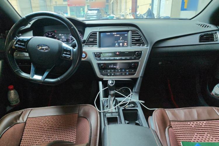 Used Hyundai Sonata 2017 1.6T GLS Smart Model Center Console