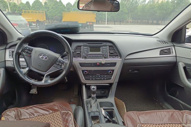 Used Hyundai Sonata 2017 2.0L GLS Smart Model Center Console