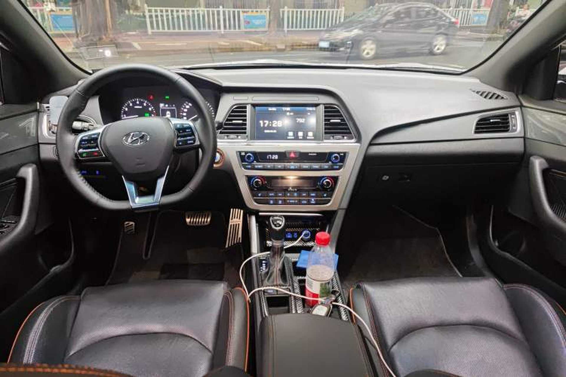 Used Hyundai Sonata 2017 1.6T GLS Smart Model Center Console