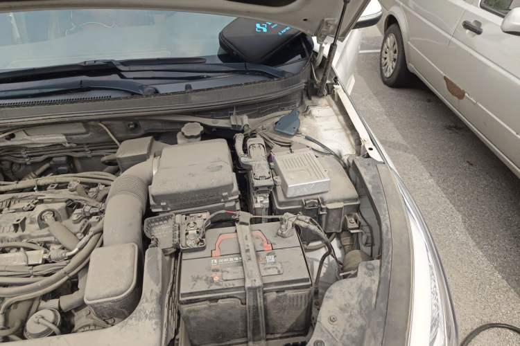 Used Hyundai Sonata 2017 2.0L GLS Smart Model Engine Bay Left