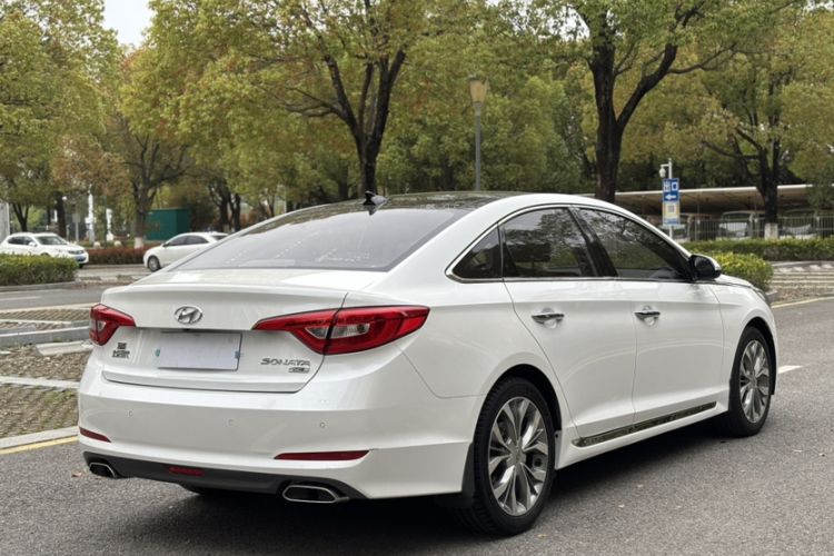 Used Hyundai Sonata 2017 2.4L DLX Premium Model Exterior 2