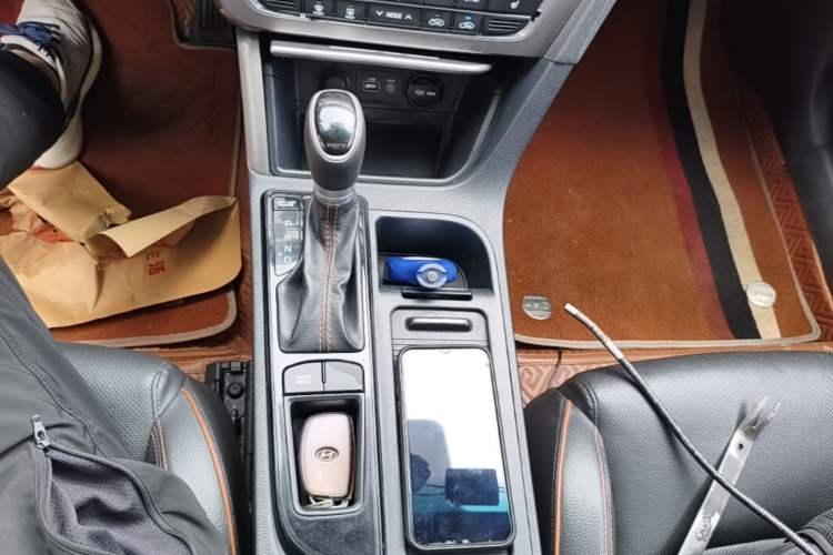 Used Hyundai Sonata 2017 1.6T GLS Smart Model Gear Lever