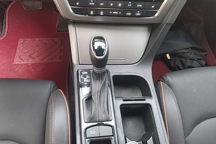 Used Hyundai Sonata 2017 1.6T GLX Leading Model Gear Lever