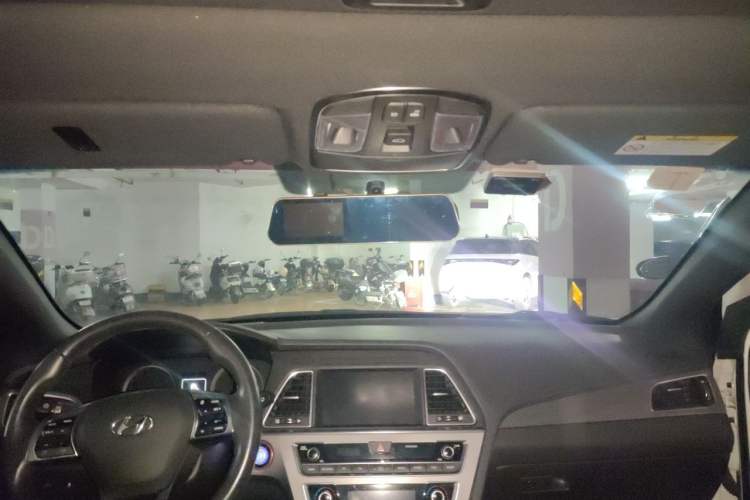 Used Hyundai Sonata 2017 1.6T GLS Smart Model Headliner