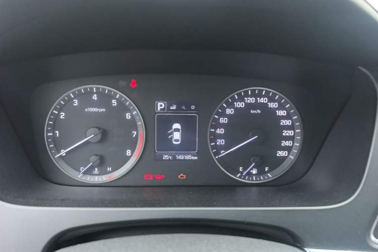 Used Hyundai Sonata 2017 2.4L DLX Premium Model Instrument Cluster