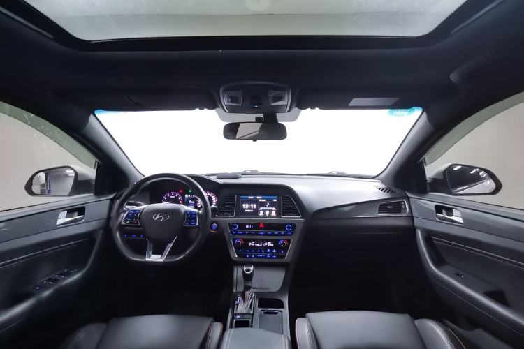 Used Hyundai Sonata 2017 1.6T GLS Smart Model Interior 1