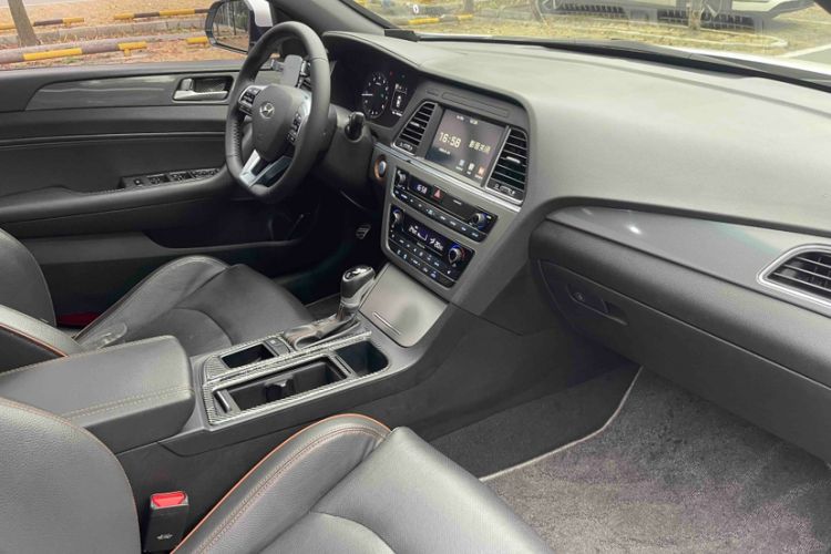 Used Hyundai Sonata 2017 1.6T GLS Smart Model Interior 7