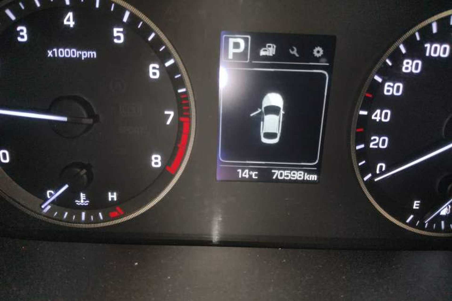 Used Hyundai Sonata 2017 1.6T GLS Smart Model Odometer Close Up