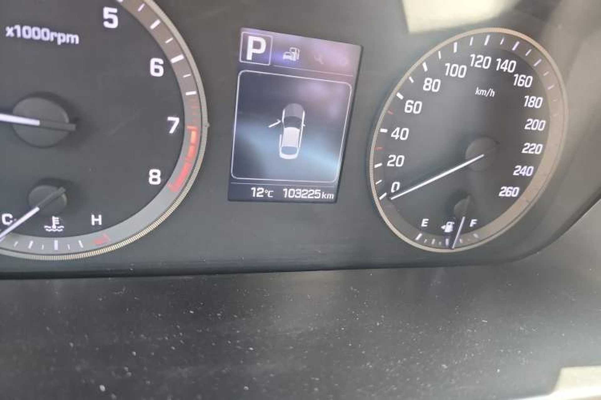 Used Hyundai Sonata 2017 1.6T GLS Smart Model Odometer Close Up