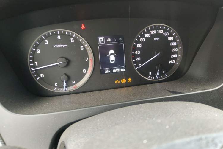 Used Hyundai Sonata 2017 1.6T GLS Smart Model Odometer Close Up