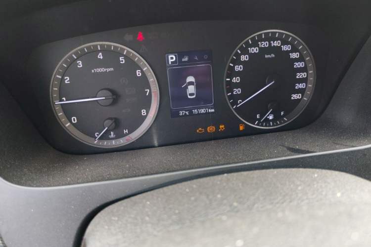 Used Hyundai Sonata 2017 1.6T GLS Smart Model Odometer Close Up