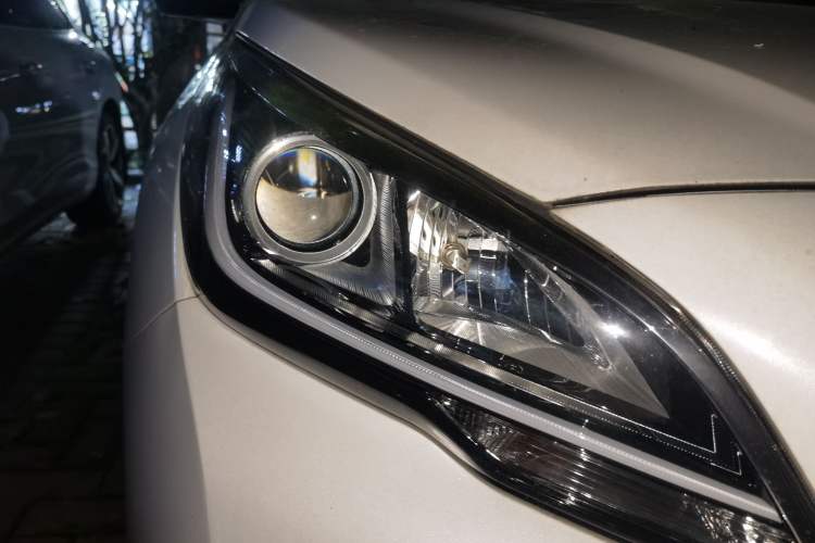 Used Hyundai Sonata 2017 1.6T GLS Smart Model Right Front Headlight