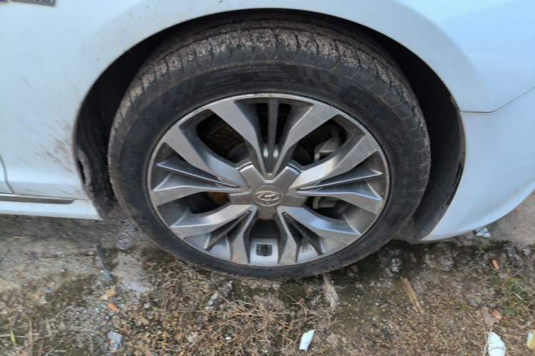 Used Hyundai Sonata 2017 1.6T GLX Leading Model Right Front Wheel Hub