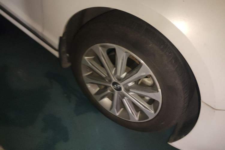 Used Hyundai Sonata 2017 1.6T GLS Smart Model Right Front Wheel Hub
