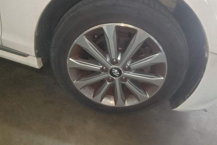 Used Hyundai Sonata 2017 1.6T GLS Smart Model Right Front Wheel Hub